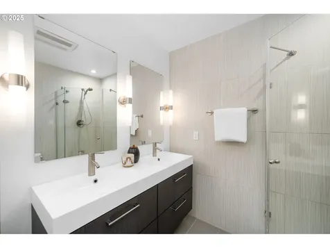 6426 SW Burlingame Place Portland OR 97239