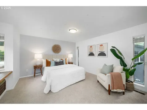 6426 SW Burlingame Place Portland OR 97239