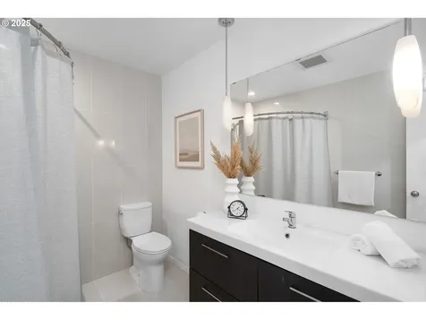 6426 SW Burlingame Place Portland OR 97239