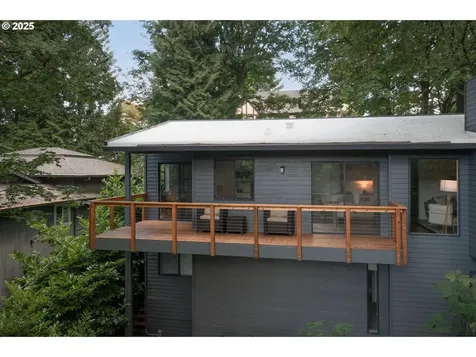 6426 SW Burlingame Place Portland OR 97239