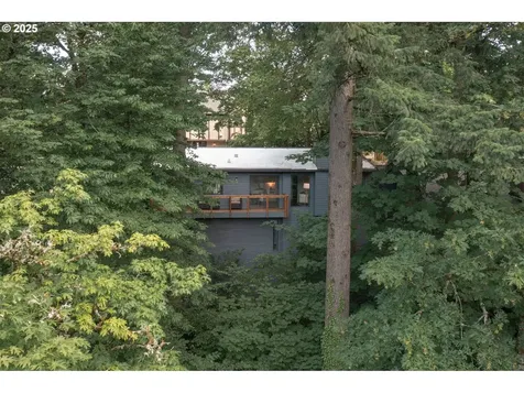 6426 SW Burlingame Place Portland OR 97239