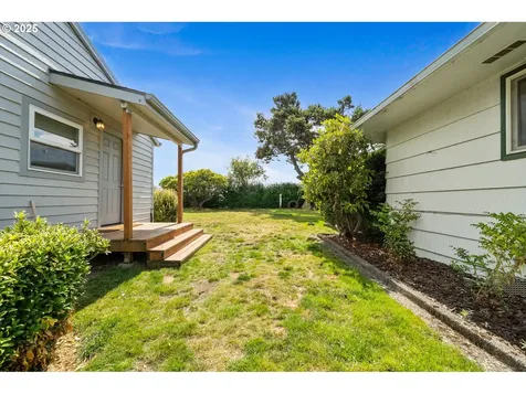 2811 12th Street Tillamook OR 97141