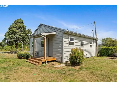 2811 12th Street Tillamook OR 97141