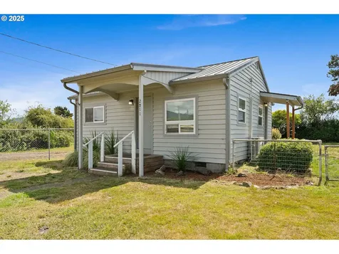 2811 12th Street Tillamook OR 97141