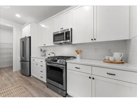 1210 N Sycamore Street Canby OR 97013