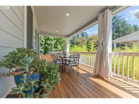 1210 N Sycamore Street Canby OR 97013