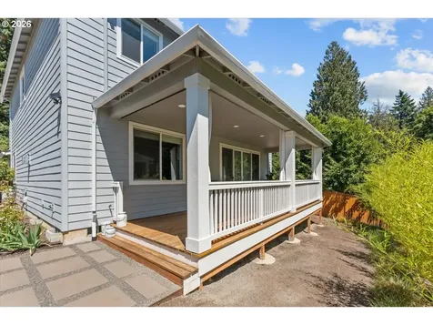 1210 N Sycamore Street Canby OR 97013