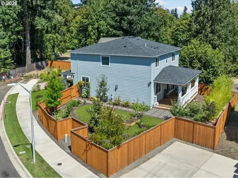 1210 N Sycamore Street Canby OR 97013