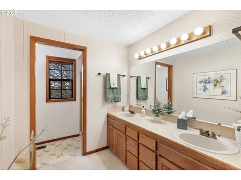 2589 Kilkenny Court West Linn OR 97068