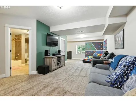 120 Skinner Road Woodland WA 98674