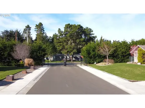 1085 Park Place Coos Bay OR 97420
