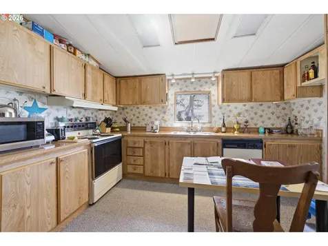1145 SW Cypress Street Mcminnville OR 97128