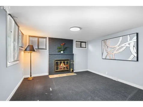 53 SE 74th Avenue Portland OR 97215