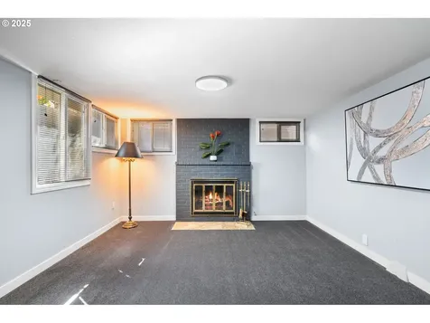 53 SE 74th Avenue Portland OR 97215