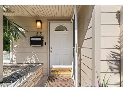 53 SE 74th Avenue Portland OR 97215