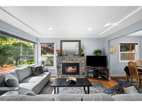 53 SE 74th Avenue Portland OR 97215