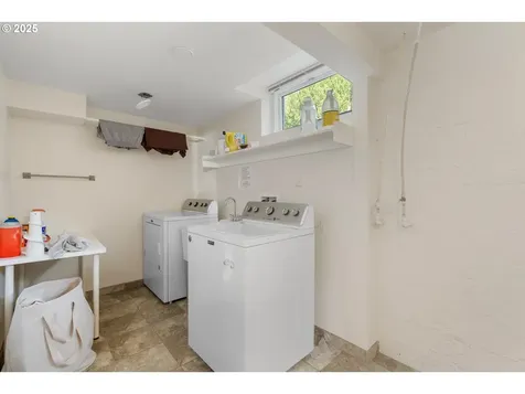 4852 SE 65th Avenue Portland OR 97206