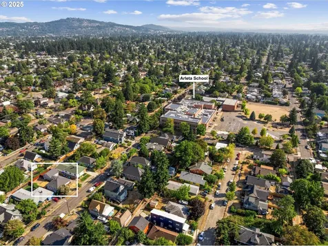 4852 SE 65th Avenue Portland OR 97206