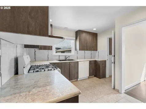 4852 SE 65th Avenue Portland OR 97206