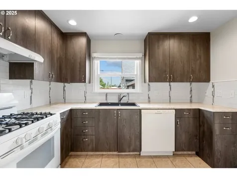 4852 SE 65th Avenue Portland OR 97206