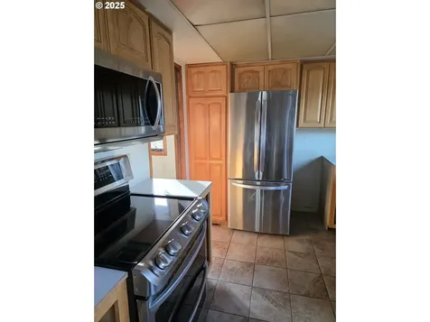 291 SE Shigley Street Winston OR 97496