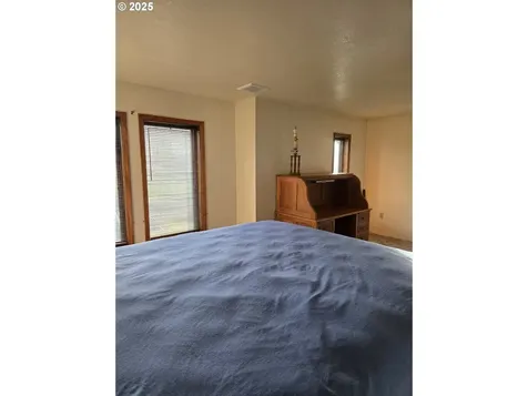 291 SE Shigley Street Winston OR 97496