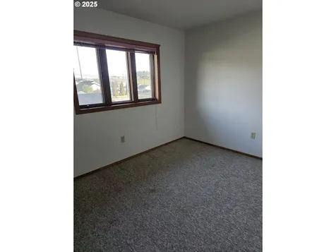 291 SE Shigley Street Winston OR 97496
