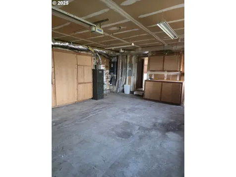 291 SE Shigley Street Winston OR 97496