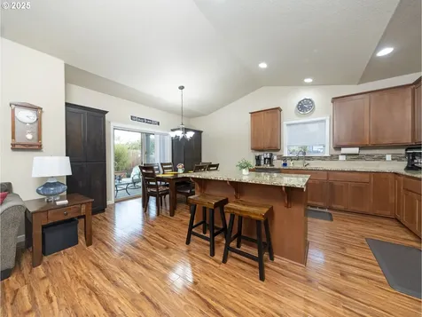 1020 E 4th Street Yamhill OR 97148