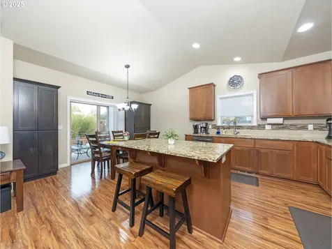 1020 E 4th Street Yamhill OR 97148