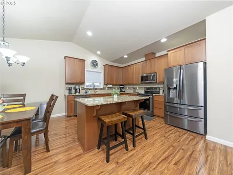 1020 E 4th Street Yamhill OR 97148