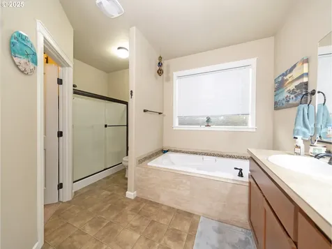 1020 E 4th Street Yamhill OR 97148