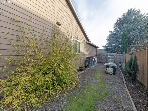 1020 E 4th Street Yamhill OR 97148