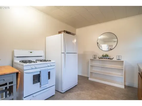 1418 SE Micelli Street Roseburg OR 97470