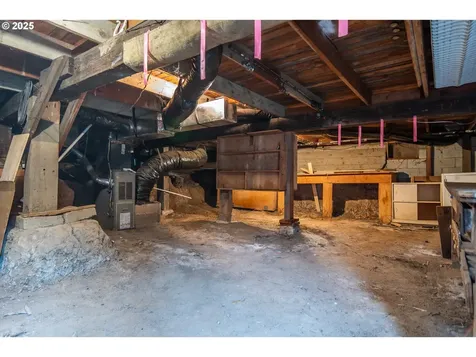 1418 SE Micelli Street Roseburg OR 97470