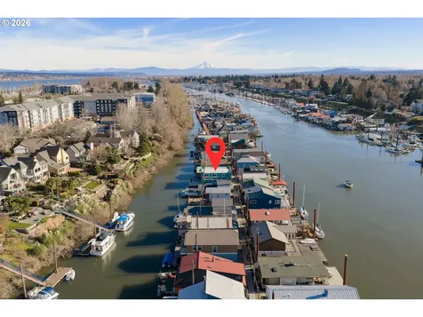 414 N Tomahawk Island Drive Portland OR 97217