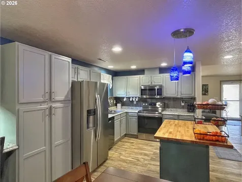 2102 SW 6th Street Battle Ground WA 98604