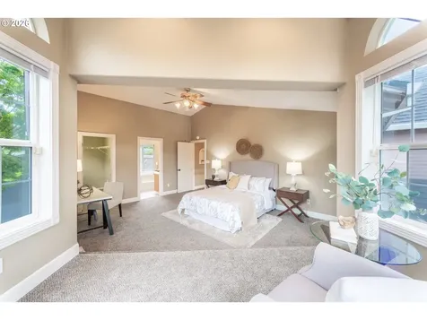 39475 Hood Street Sandy OR 97055