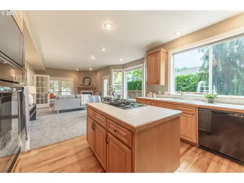 39475 Hood Street Sandy OR 97055