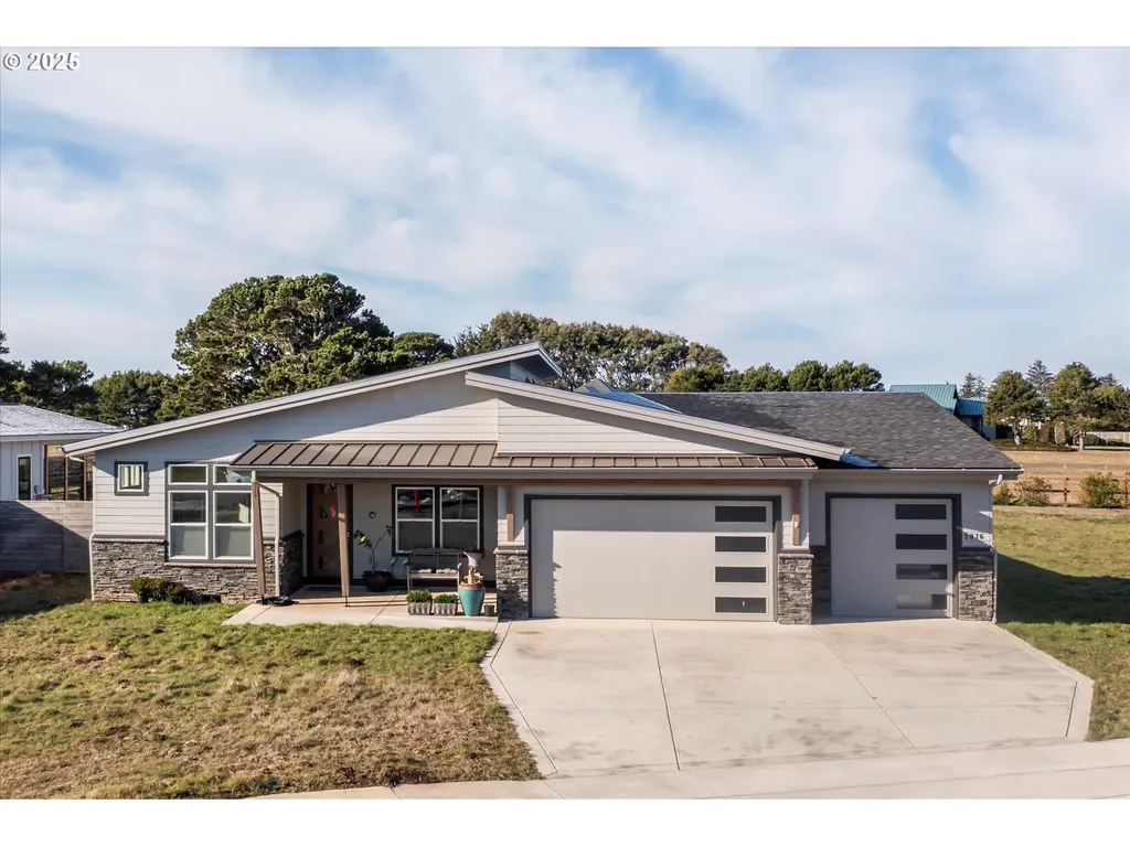 2876 Salty Dog Drive Bandon OR 97411