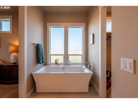 2876 Salty Dog Drive Bandon OR 97411