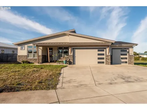 2876 Salty Dog Drive Bandon OR 97411