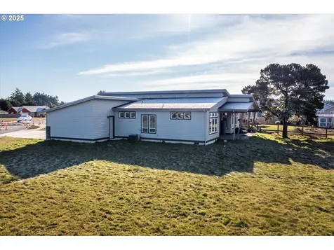 2876 Salty Dog Drive Bandon OR 97411