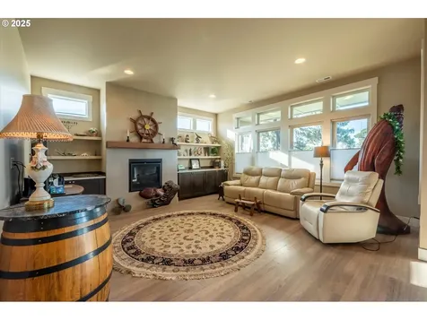 2876 Salty Dog Drive Bandon OR 97411