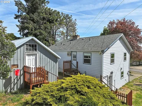 3215 Knob Hill Road The Dalles OR 97058
