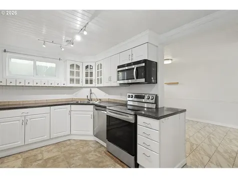 3215 Knob Hill Road The Dalles OR 97058
