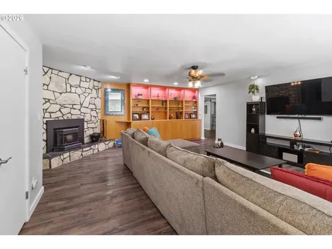 201 Englert Road Woodland WA 98674