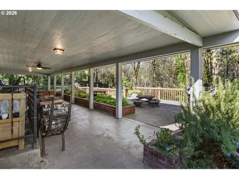 201 Englert Road Woodland WA 98674