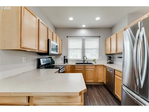6037 Orchid Lane Springfield OR 97478