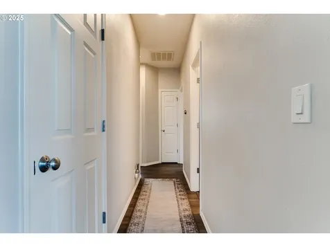 6037 Orchid Lane Springfield OR 97478
